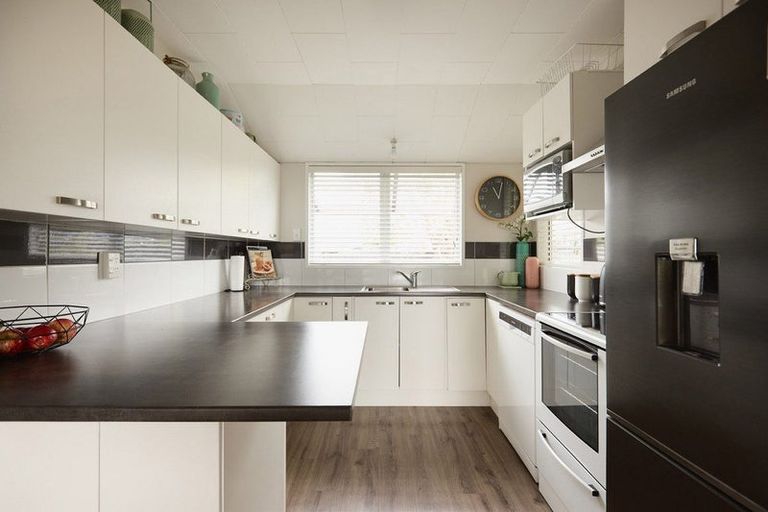 Photo of property in 132 Cambridge Road, Bethlehem, Tauranga, 3110
