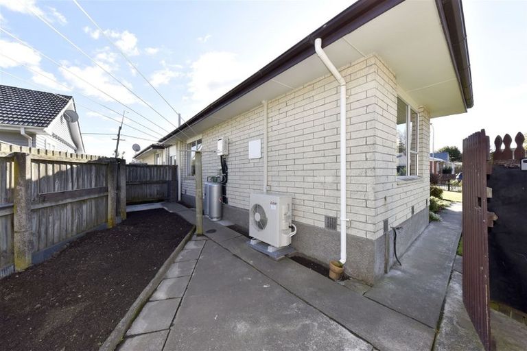 Photo of property in 2a Mallett Place, Halswell, Christchurch, 8025