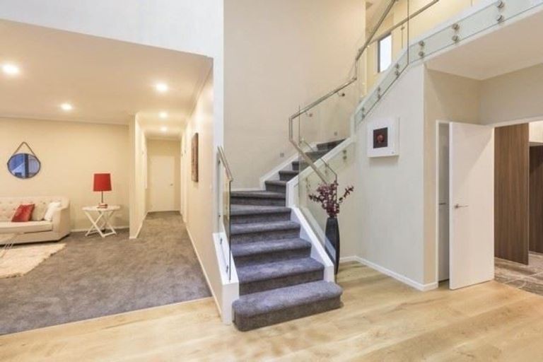 Photo of property in 8 Judith Anne Drive, Pukekohe, 2120