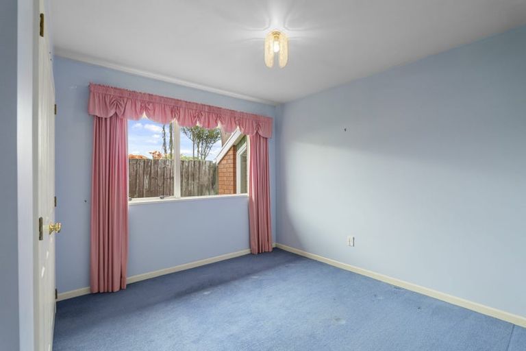 Photo of property in 116 Yaldhurst Road, Sockburn, Christchurch, 8042
