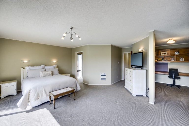 Photo of property in 41 Churchill Drive, Taradale, Napier, 4112