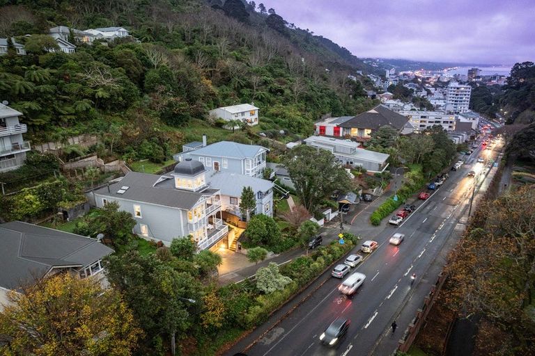 Photo of property in 64 Glenmore Street, Northland, Wellington, 6012