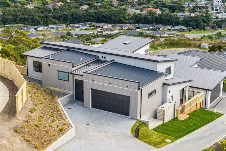 Photo of property in 1 Trysail Place, Whitby, Porirua, 5024