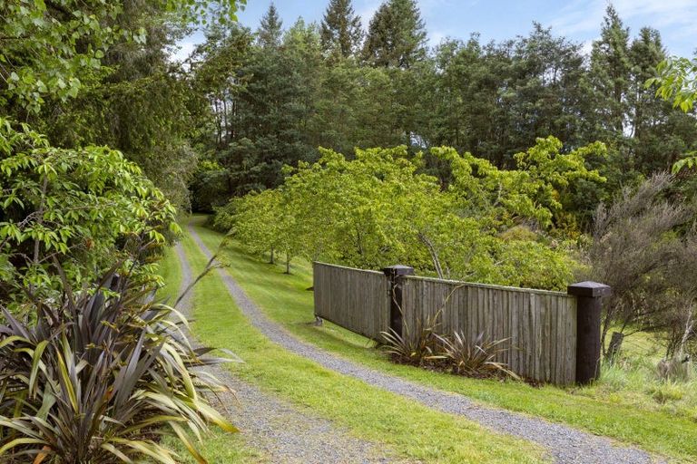 Photo of property in 365 Whangamata Road, Kinloch, Taupo, 3377