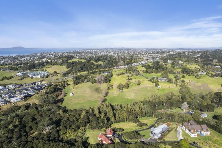 Photo of property in 88 Vaughans Road, Long Bay, Auckland, 0792