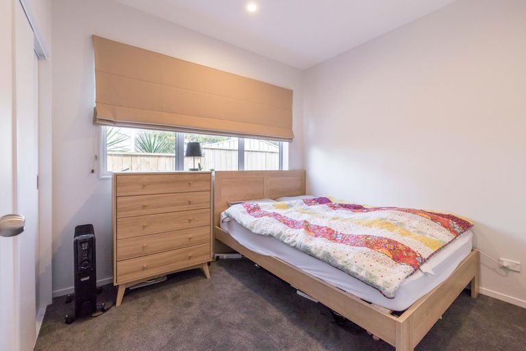 Photo of property in 36 Makora Road, Massey, Auckland, 0614