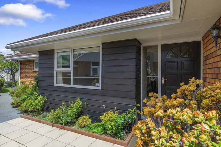 Photo of property in 31b Wai-iti Crescent, Woburn, Lower Hutt, 5010