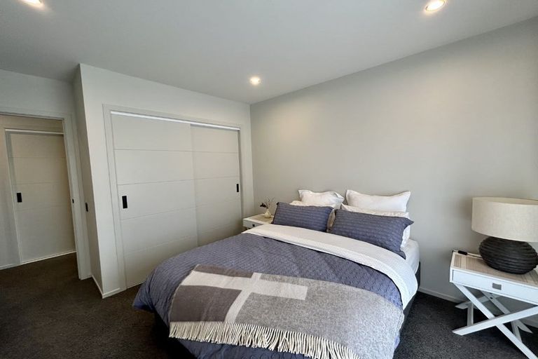 Photo of property in 8 Mirek Street, Waikanae, 5036