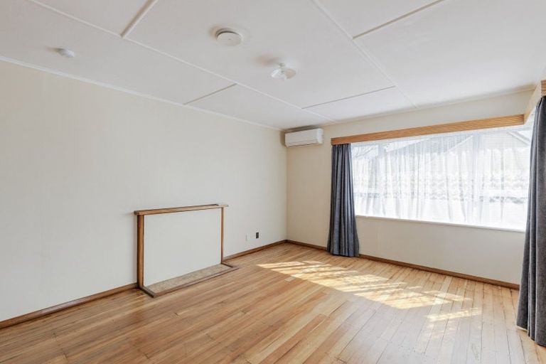 Photo of property in 55 Wrantage Street, Westown, New Plymouth, 4310