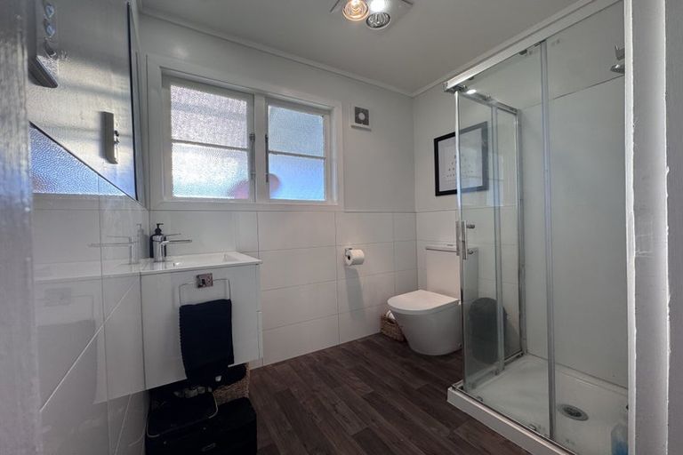 Photo of property in 71 Hedges Street, Sanson, 4817