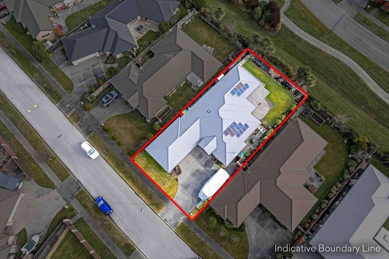 Photo of property in 7 Strathcarron Place, Broomfield, Christchurch, 8042