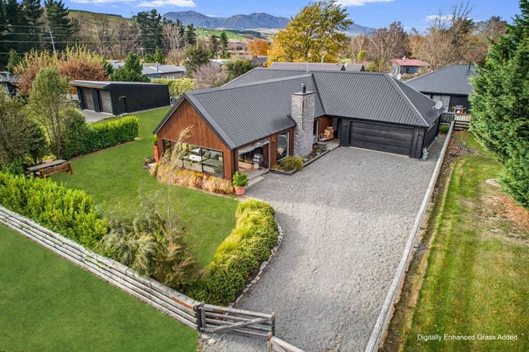 Photo of property in 11 Hart Place, Lake Coleridge, 7572