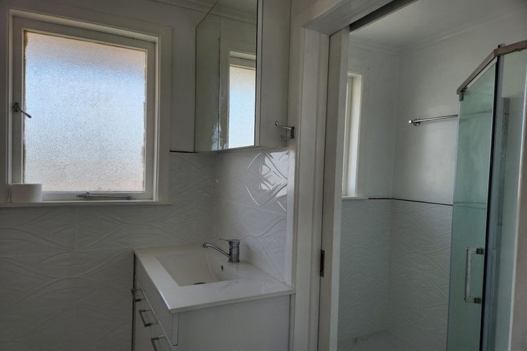 Photo of property in 32a Kirkbride Road, Mangere Bridge, Auckland, 2022