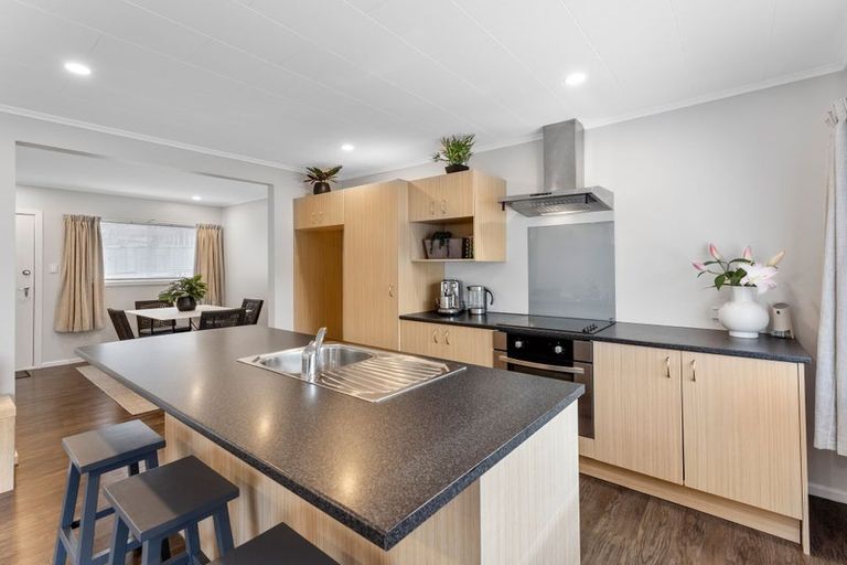 Photo of property in 13b Pinehaven Road, Pinehaven, Upper Hutt, 5019