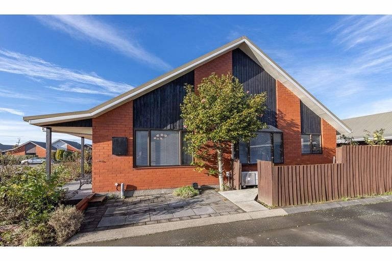 Photo of property in Carmichael Courts, 11/14 Wharenui Road, Upper Riccarton, Christchurch, 8041