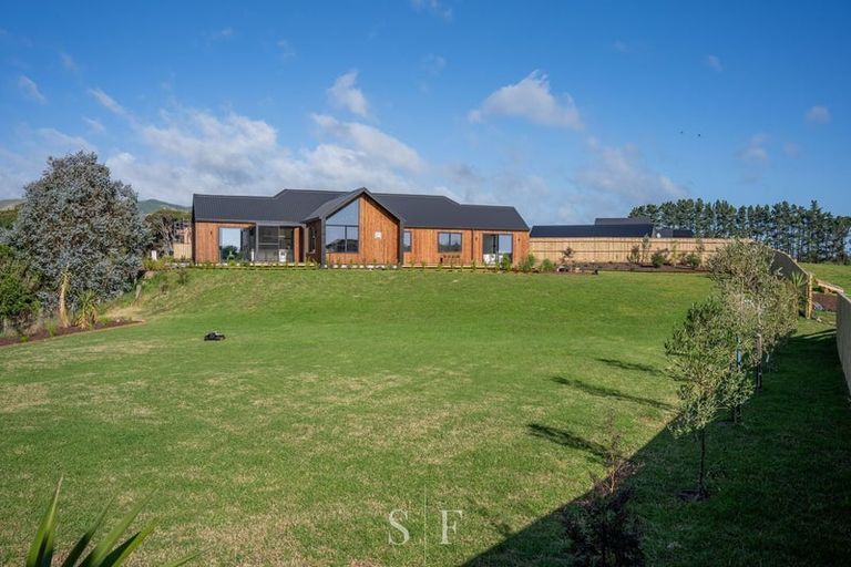 Photo of property in 40 Anderson Park Drive, Waikanae, 5036