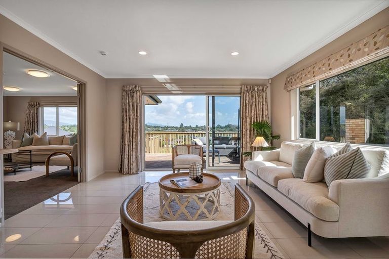 Photo of property in 6c Highfield Place, Highlands Park, New Plymouth, 4312