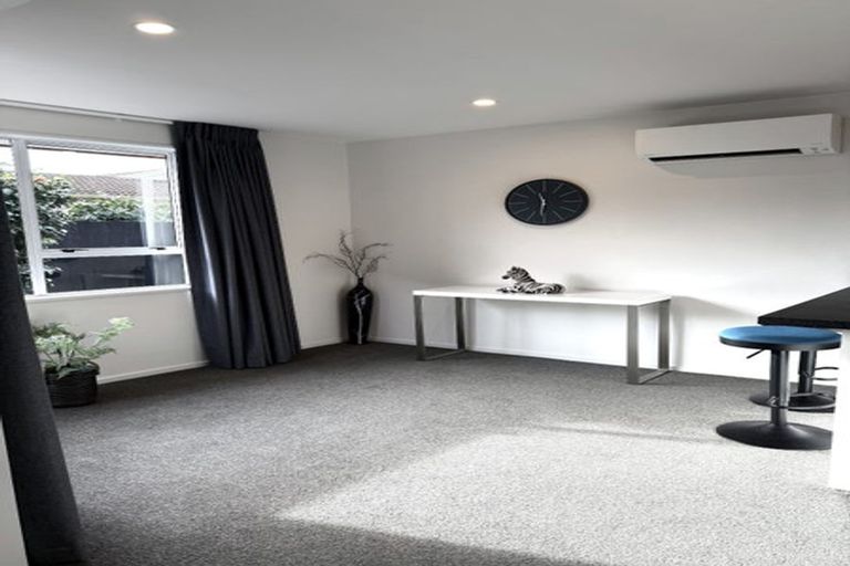 Photo of property in 2/10 Argo Place, Casebrook, Christchurch, 8051