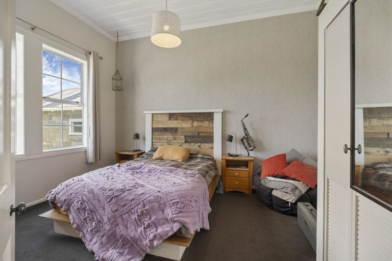 Photo of property in 162 Tukapa Street, Westown, New Plymouth, 4310