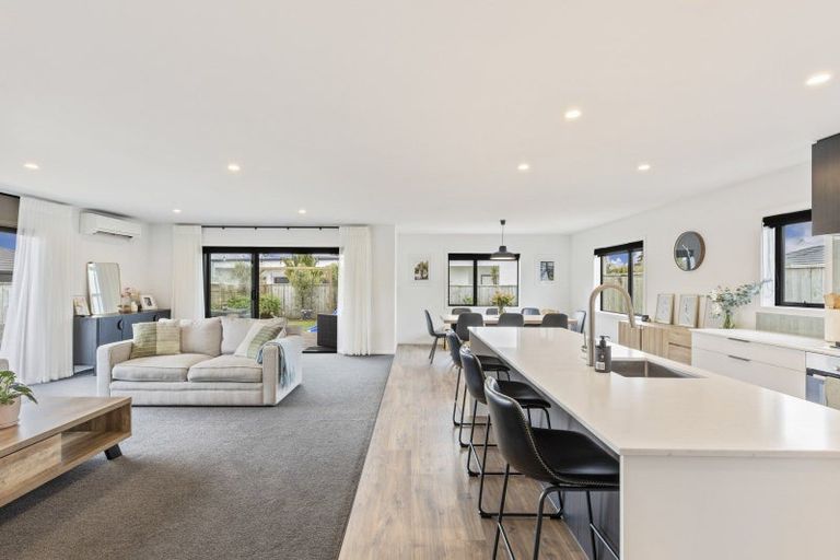 Photo of property in 21 Smith Street, Lepperton, New Plymouth, 4373