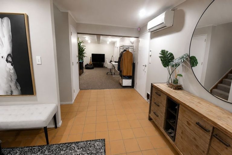 Photo of property in 178 Orangi Kaupapa Road, Northland, Wellington, 6012