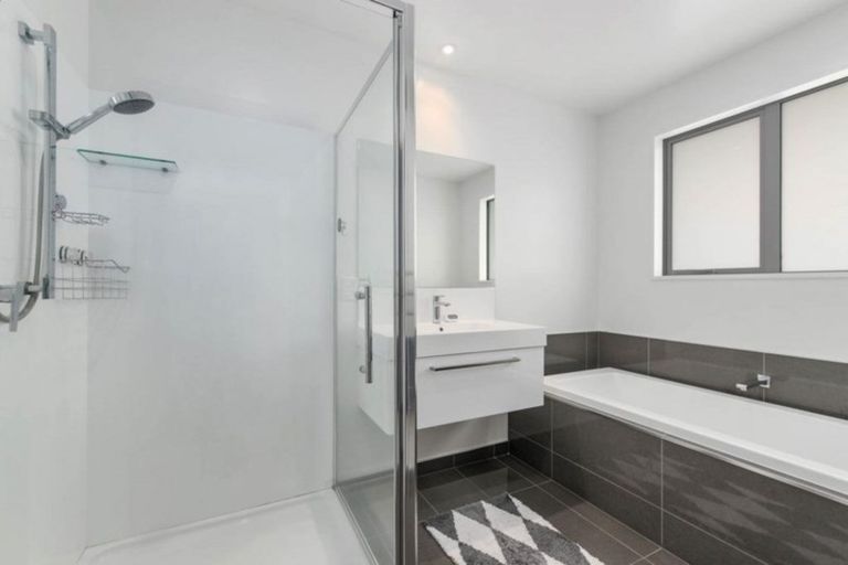 Photo of property in 4 Huntingdon Drive, Rangiora, 7400