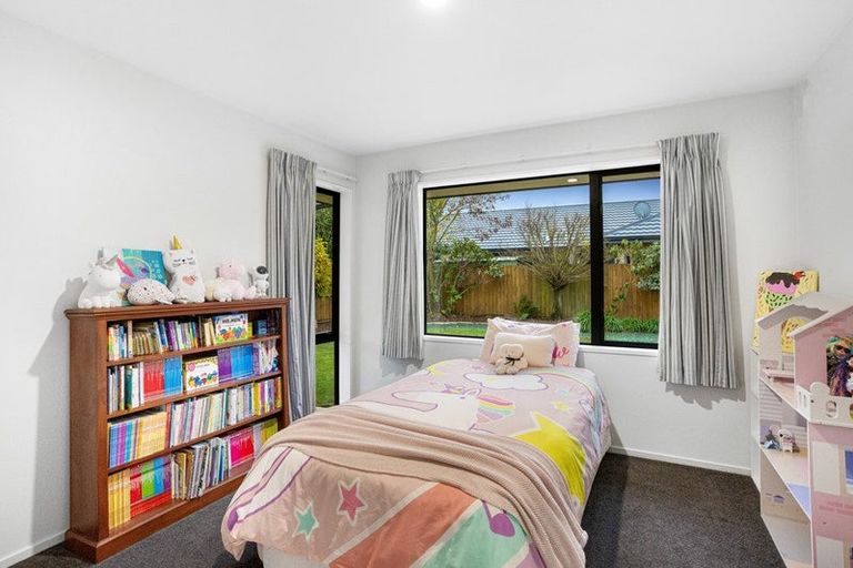 Photo of property in 22 Birchwood Close, Prebbleton, 7604