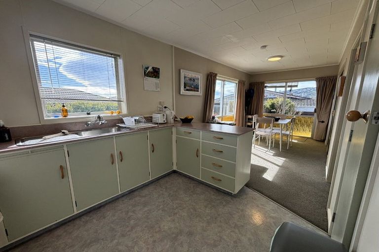 Photo of property in 53 Fergusson Street, Stoke, Nelson, 7011