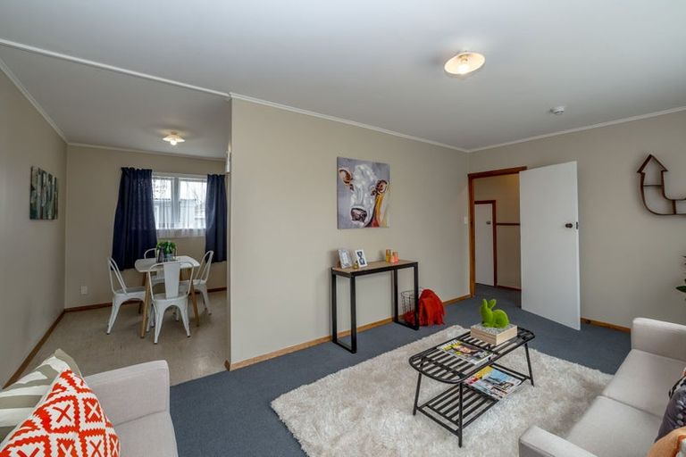 Photo of property in 50-52 Cameron Crescent, Masterton, 5810