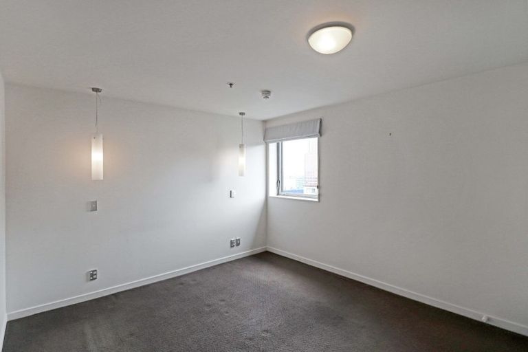 Photo of property in Montreaux Apartments, 9d/164 The Terrace, Wellington Central, Wellington, 6011