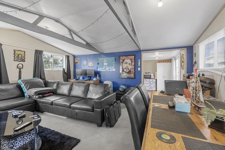 Photo of property in 49 Leeds Street, Milson, Palmerston North, 4414