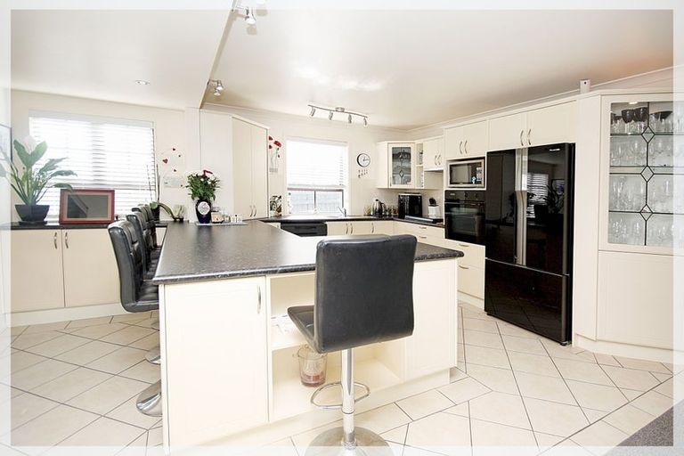 Photo of property in 24 Thomas Place, Foxton Beach, Foxton, 4815