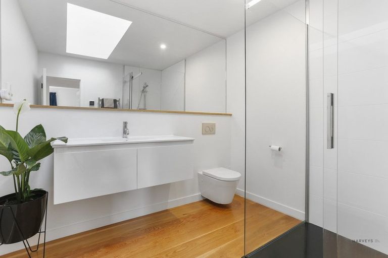 Photo of property in 75 Minnehaha Avenue, Titirangi, Auckland, 0604