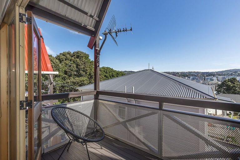 Photo of property in 83b Majoribanks Street, Mount Victoria, Wellington, 6011