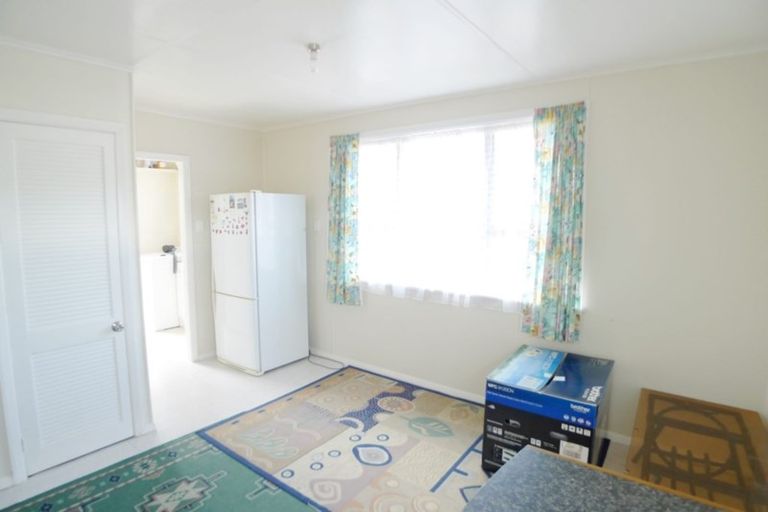 Photo of property in 17 Healy Road, Manurewa, Auckland, 2102
