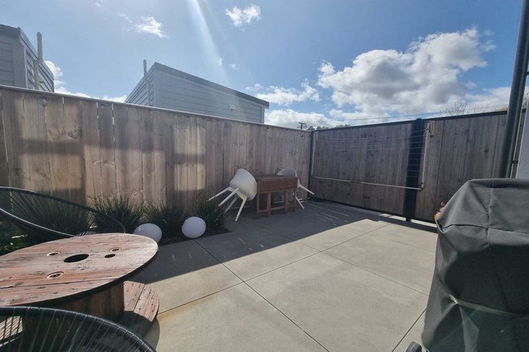 Photo of property in 5/489 Riverside Drive, Fairfield, Lower Hutt, 5011
