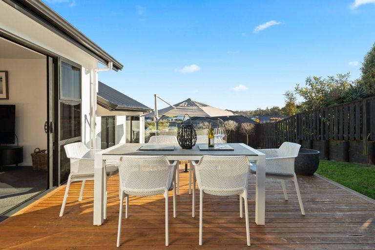 Photo of property in 23 Stockyard Crescent, Pukekohe, 2120