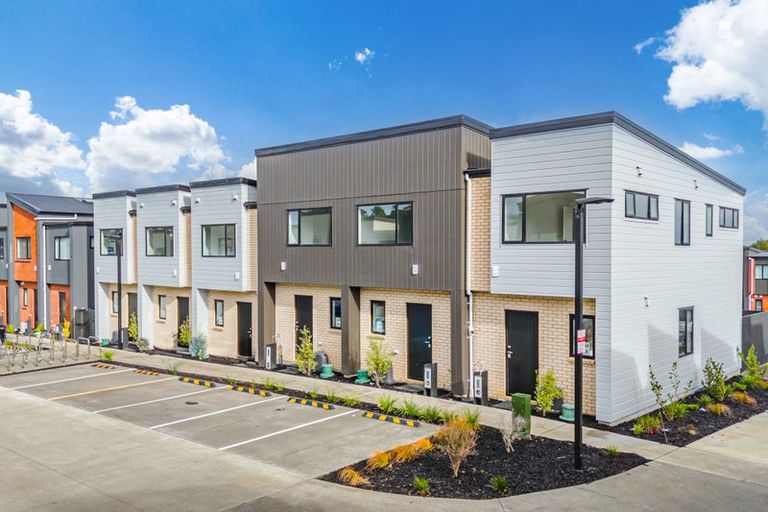 Photo of property in 50 Kiato Lane, Flat Bush, 2019