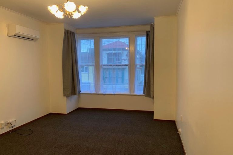 Photo of property in 1/27 Brougham Street, Mount Victoria, Wellington, 6011