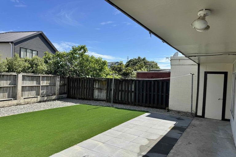 Photo of property in 2/14 Swan Crescent, Pakuranga, Auckland, 2010
