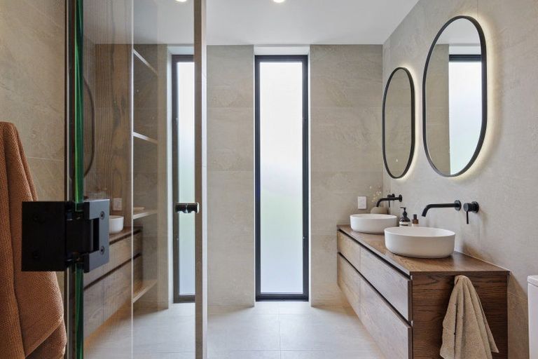 Photo of property in 26d Bryndwr Road, Fendalton, Christchurch, 8052