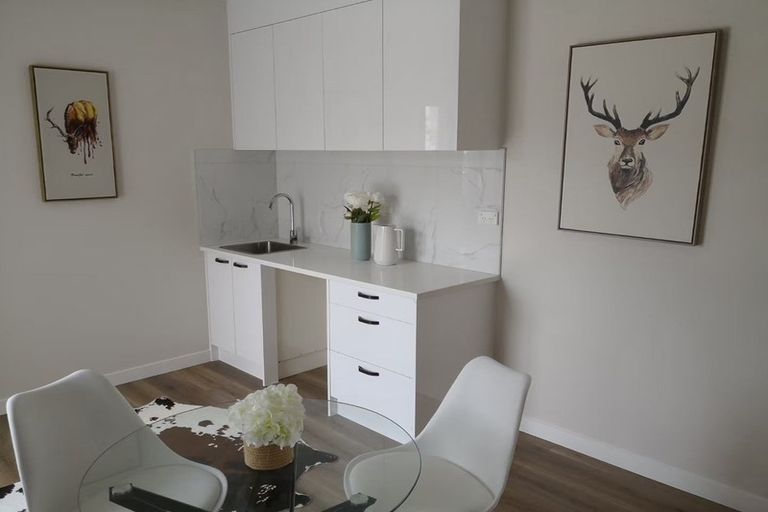 Photo of property in 2 Lavey Road, Flat Bush, Auckland, 2019
