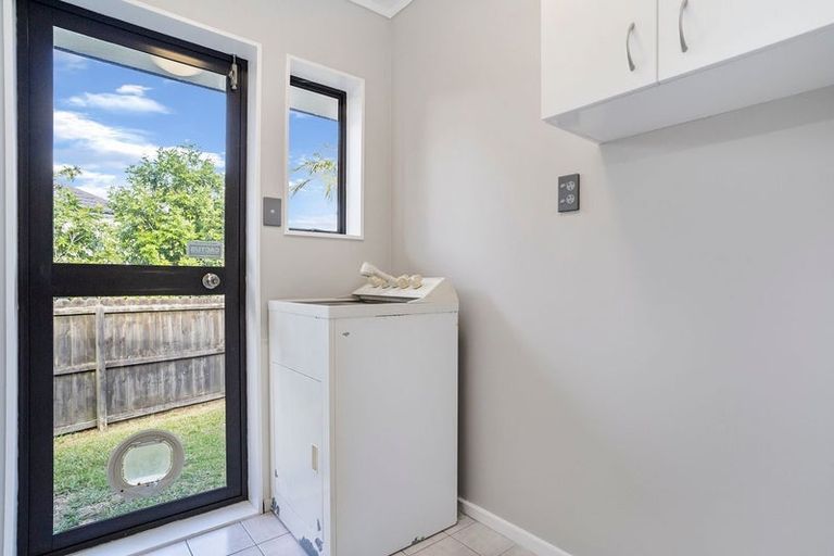 Photo of property in 37 Rochester Crescent, Somerville, Auckland, 2014