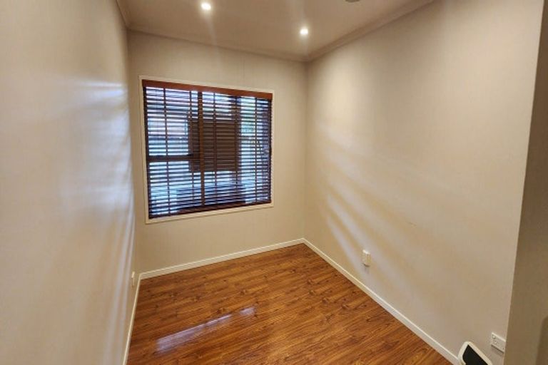 Photo of property in 20 Weiti Road, Orewa, 0931