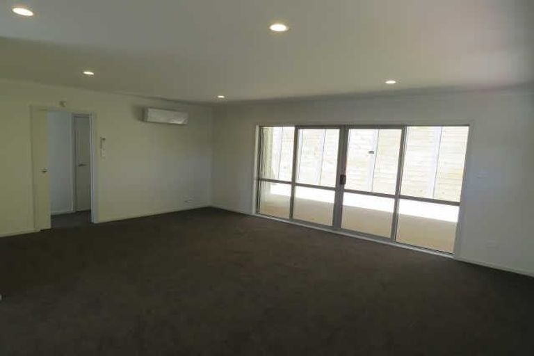 Photo of property in 50u4 Banbury Crescent, Fairfield, Hamilton, 3214
