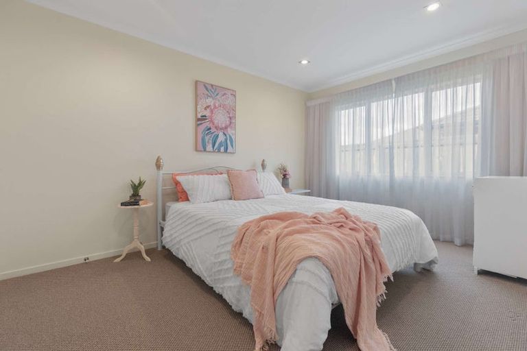Photo of property in 32 Carroll Place, Owhata, Rotorua, 3010
