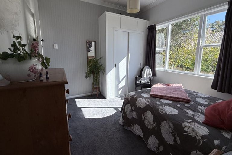 Photo of property in 35 Birkdale Road, Birkdale, Auckland, 0626