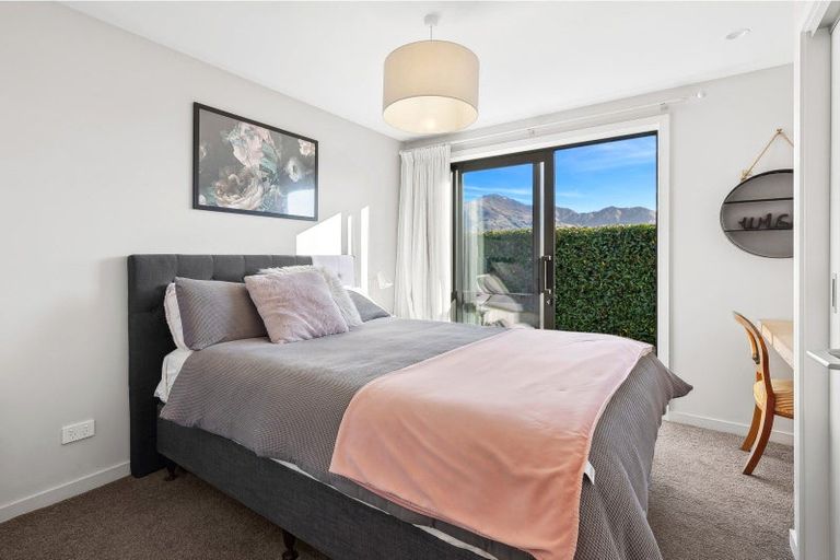 Photo of property in 35 Kirimoko Crescent, Wanaka, 9305