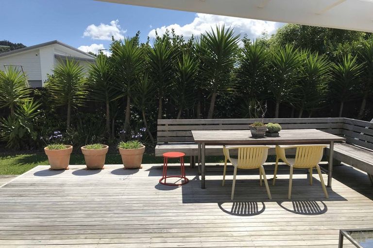 Photo of property in 95 Konini Road, Titirangi, Auckland, 0604