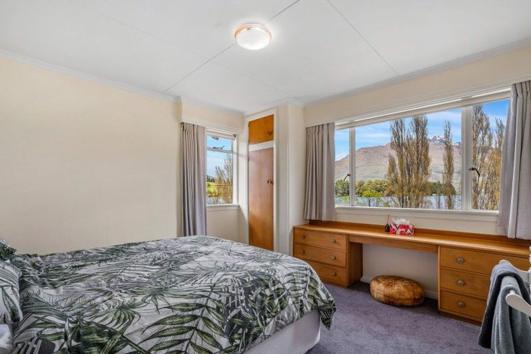 Photo of property in 1 Suburb Street, Queenstown, 9300